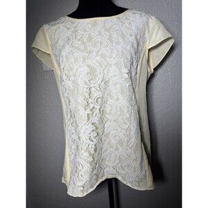 Antonio Melani Pale Yellow Blouse Women’s size Medium Lace Accent Cap Sleeve